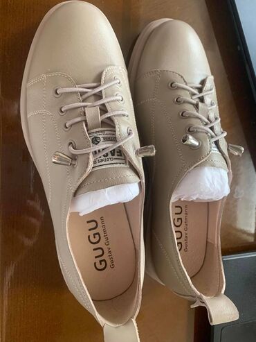 Оксфорды: Продаю кожаную женскую обувь, новый, 37 размер, немецкий бренд Gugu