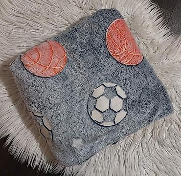 Ćebad i pokrivači: 🦄Dečije svetleće ćebe🦄 🦄Dimenzije-150*200 🦄Cena- 2000 din — 4