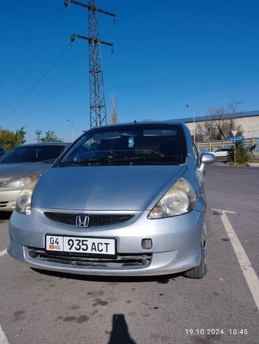 Honda: Honda Fit: 2004 г., 1.5 л, Вариатор, Бензин, Хэтчбэк