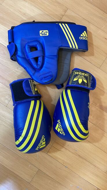 mma elceyi qiymeti: Adidas original boks əlcəyi razmer(XL) və kaskı, az istifadə olunub