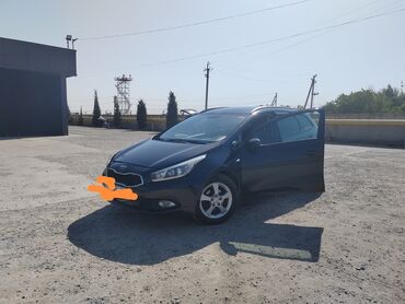 машина жалалабат: Kia Ceed: 2015 г., 1.6 л, Механика, Бензин, Универсал