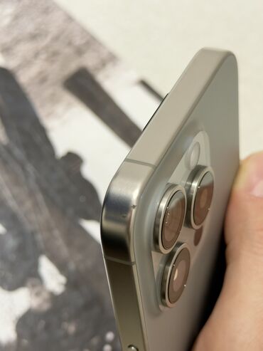 Apple iPhone: IPhone 15 Pro, 128 GB, Natural Titanium, Face ID — 8