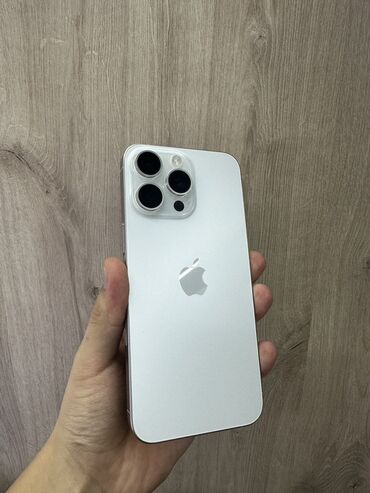 чехлы на ключ: IPhone 15 Pro Max, Б/у, 256 ГБ, Белый, Зарядное устройство, Защитное стекло, Чехол, 100 %