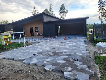 Укладка плитки: 🏡 Премиальная укладка брусчатки под ключ Компания «Таш Мастер ООО» — 6