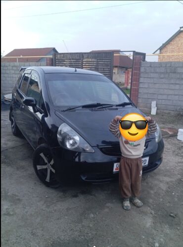 продажа авто в киргизии колеса: Honda Fit: 2003 г., 1.3 л, Вариатор, Бензин, Хетчбек