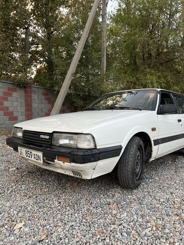 коврик на понель: Mazda 626: 1986 г., 2 л, Механика, Бензин, Хэтчбэк