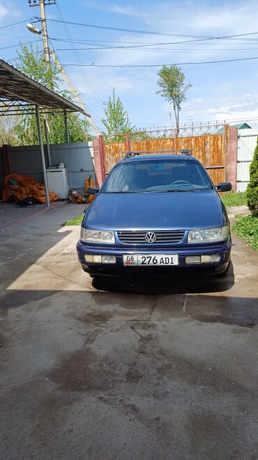 арзан авто машина: Volkswagen Passat Variant: 1993 г.