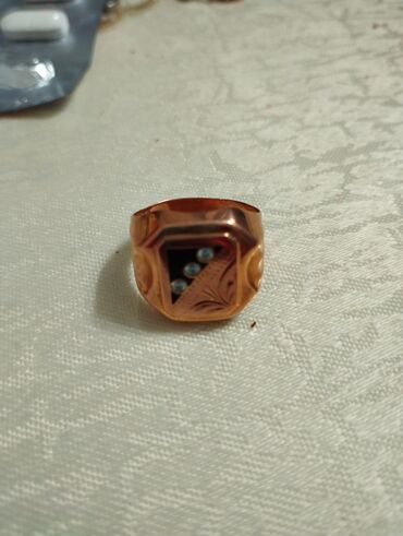 обручальное кольцо золото: Печатка мужская 4.35 граммов 19размер