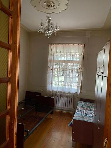Uzunmüddətli kirayə mənzillər: Kiraye verilir 500azn aileye sirketlerede verile biler 800azn Ev — 8