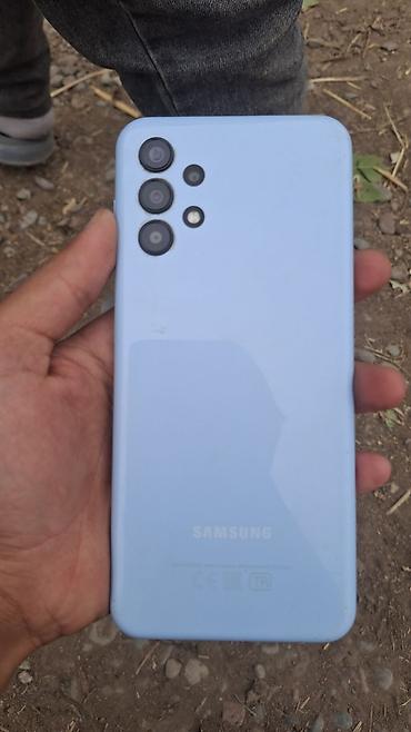 Samsung Galaxy A13, Б/у, 64 ГБ, цвет - Голубой