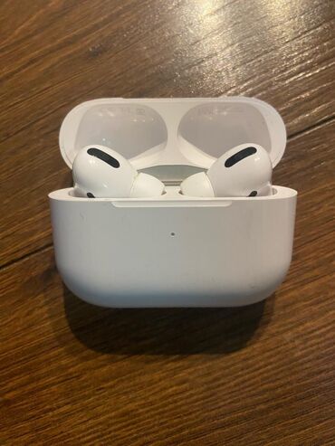 левый airpods: Вакуумные, Apple, Б/у, Беспроводные (Bluetooth), Классические