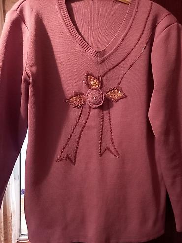 Кофты, свитеры: Kofda malinıvı reng. 6 manat. 40-42 razmerə uyğundur. XL- XXL — 2