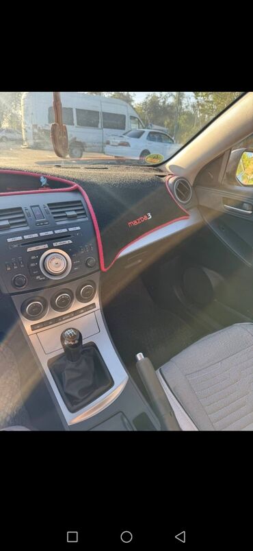 Mazda: Mazda 3: 2010 г., 1.6 л, Механика, Дизель, Хэтчбэк — 9