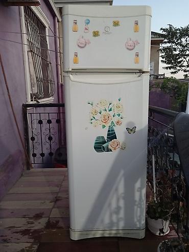 Техника для кухни: İki qapılı Indesit soyuducu - Üst hissədə dondurucu, alt hissədə — 3