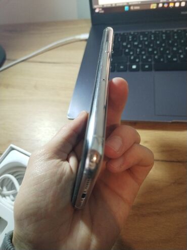 Apple iPhone: IPhone 11 Pro, Gümüşü, Face ID — 5