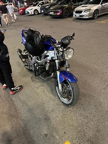 Мотоцикл Suzuki SV650 (Naked) - Двигатель: V‑twin 645 см³, жидкостное