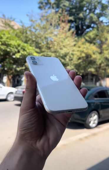 iphone 15 pro max ekran qiymeti: IPhone 11, Белый
