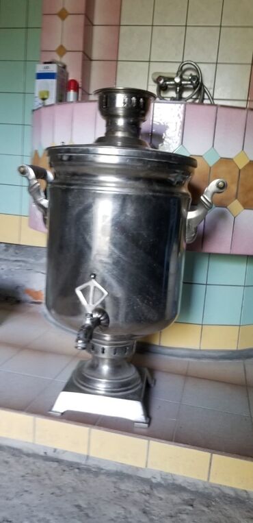 Süngərlər və fırçalar: Ideal vəziyyətdə samovar 40 Litr