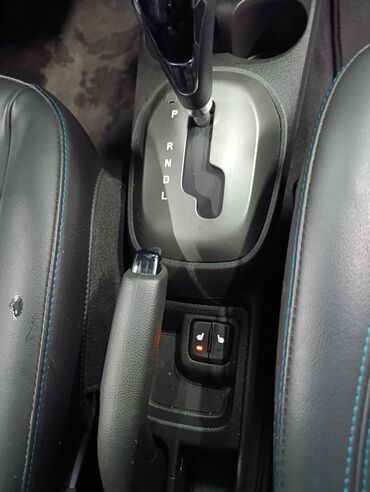 Chevrolet: Chevrolet Spark: 2019 г., Бензин — 17