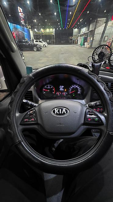 Kia: Kia BONGO: 2019 г., 2.5 л, Автомат, Дизель — 10