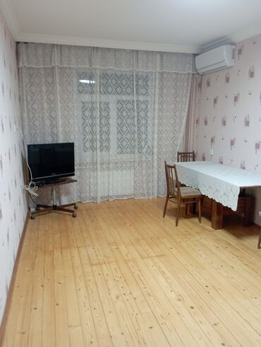 Uzunmüddətli kirayə mənzillər: 2 otaqlı mənzil – mebel və texnika ilə - Geniş zal: divan dəsti, TV -da lalafo.az — 1 Uzunmüddətli kirayə mənzillər: 2 otaqlı mənzil – mebel və texnika ilə - Geniş zal: divan dəsti, TV — 1