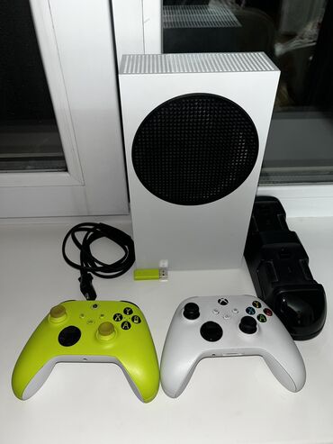 xbox one бу купить: Продаю Xbox Series S очень срочно нужны деньги,отдам за 20 тыс! в