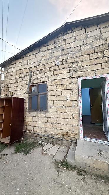 Uzunmüddətli kirayə mənzillər: 1 otaqlı kirayə mənzil (studiyaya yaxın plan). - Geniş işıqlı otaq — 12