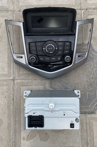 masin manitoru: Chevrolet Cruz üçün sadə monitor