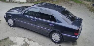 Mercedes-Benz: Mercedes-Benz E-Class: 1.8 l | 1998 il Sedan — 1