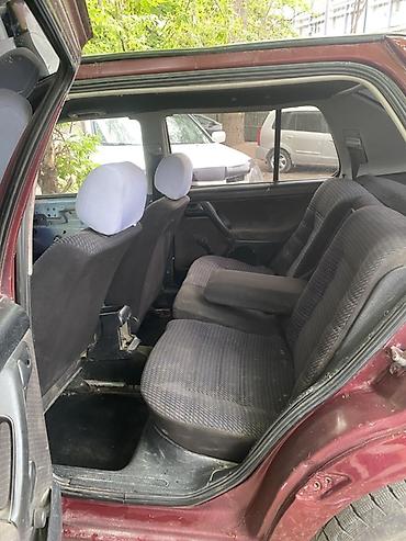 Volkswagen: Volkswagen Vento: 1992 г., Механика, Бензин, Седан — 12