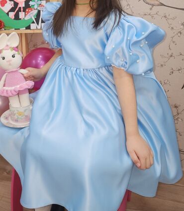 платье на 5 лет: Детское платье, цвет - Голубой, Б/у