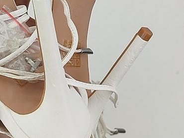 mulanka klapki: Boohoo, Półbuty damskie, rozmiar 40 — 8