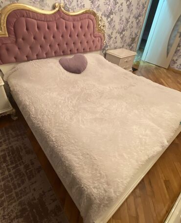 Yataq otağı dəstləri: İşlənmiş, İkinəfərlik çarpayı, Bazasız, Matras ilə, Siyirməsiz