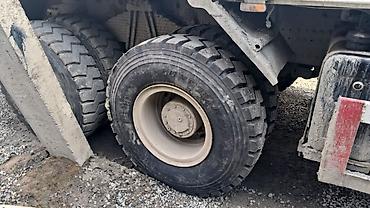 Грузовики: Грузовик, Howo, Стандарт, Б/у — 5