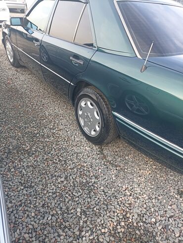 Mercedes-Benz: Mercedes-Benz W124: 1994 г., 2.2 л, Автомат, Бензин, Седан — 2