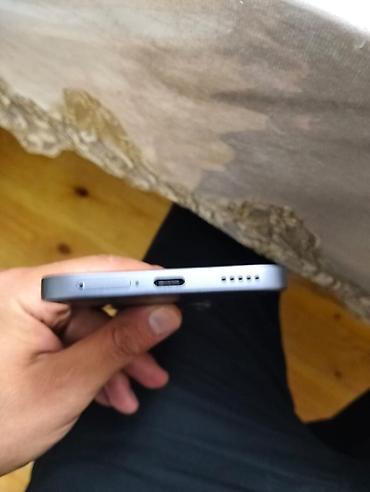 13 pro plus: Honor 400 Lite, 256 GB, rəng - Qara, Sensor — 3