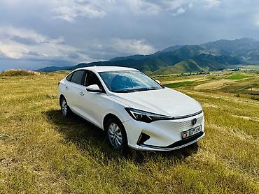 byd han ev: Changan Eado Plus: 2022 г., 1.2 л, Робот, Электромобиль, Седан — 1