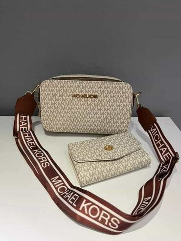 Torbe: ✅Torbe replike - Više modela: kompaktnа crossbody torba sa prednjim — 20