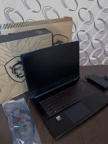 işlənmiş soba: Б/у MSI, 15.6 ", Intel Core i7, 512 ГБ, Бесплатная доставка