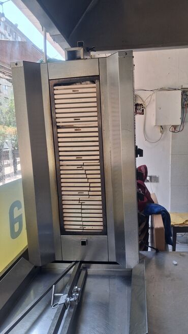 Dönər aparatları: Dönər şişi üçün elektrikli vertical ızgara (dönər aparatı) - Şaquli