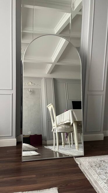 зеркало для стен: Дизайнерское напольное зеркало в полный рост. – возможные цвета –