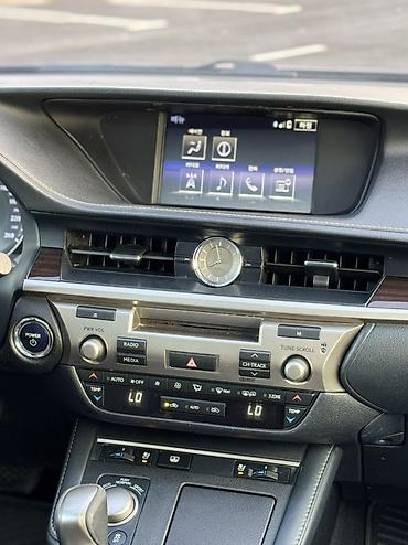 Lexus: Lexus ES: 2017 г., 2.5 л, Вариатор, Гибрид, Седан — 17