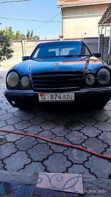 Mercedes-Benz E-Class: 1998 г., 2 л, Механика, Бензин, Седан