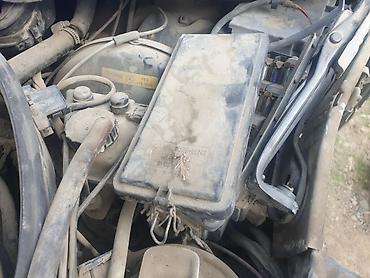 Mercedes-Benz: Mercedes-Benz W124: 1990 г., 2.3 л, Ручные, Бензин, Седан — 11