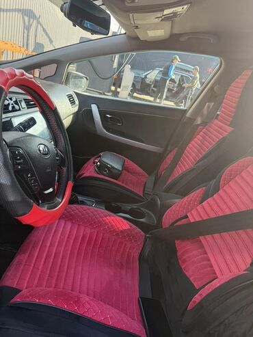 машина алмашу: Kia Ceed: 2016 г., 1.6 л, Автоматические, Бензин, Хэтчбэк