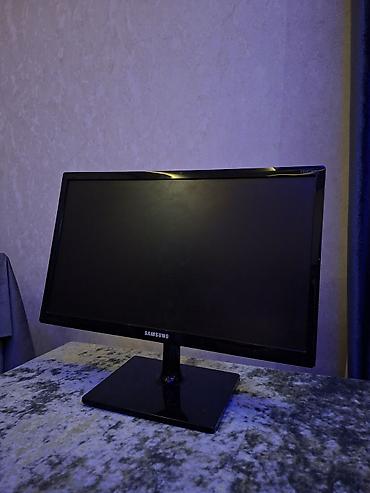pc monitor: Samsung 22" LED monitor/TV (T22C350) Xüsusiyyətlər: - 22 düym LED — 2