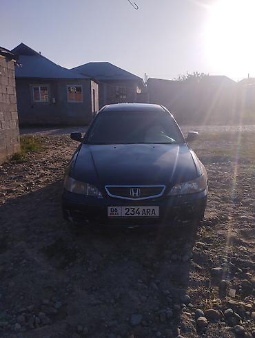 camry 5: Honda Accord: 2001 г., 1.8 л, Механика, Седан — 1
