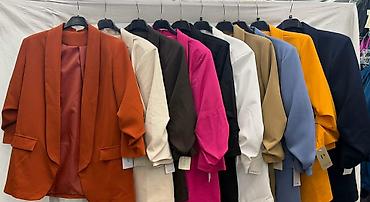 Sakoi: Sako: 2.600 dinara
S M L — 4