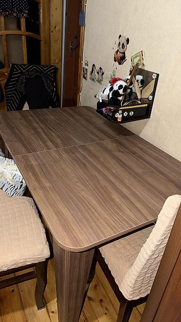 stol qonaq: Qonaq otağı və ya mətbəx üçün taxta görünümlü açılan masa - Material — 2