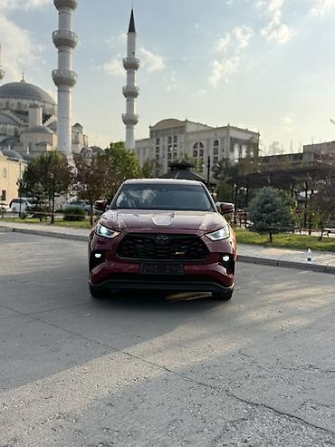 crv 2: Toyota Highlander: 2022 г., 2.5 л, Гибрид, Кроссовер — 1